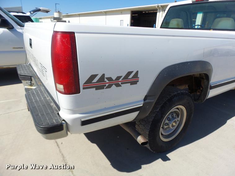 image for item CC9399 1999 Chevrolet 2500 pickup truck