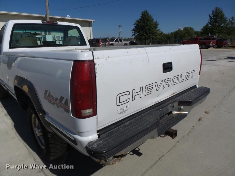 image for item CC9399 1999 Chevrolet 2500 pickup truck