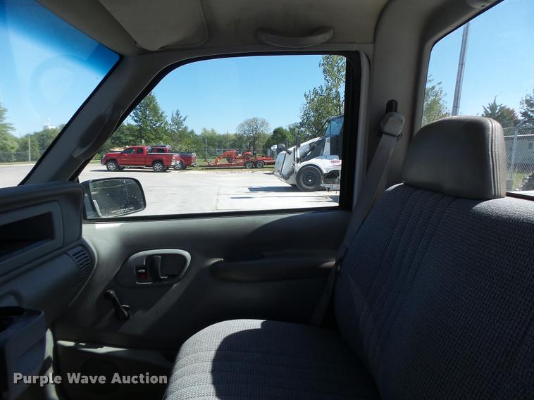 image for item CC9399 1999 Chevrolet 2500 pickup truck