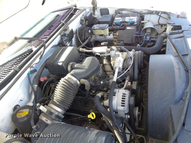 image for item CC9399 1999 Chevrolet 2500 pickup truck