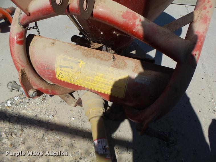 image for item CC9403 2005 Cosmo 500 fertilizer spreader