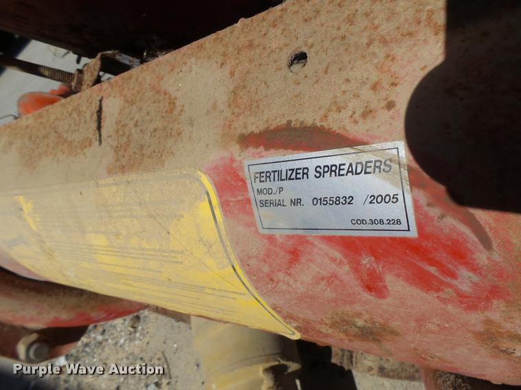 image for item CC9403 2005 Cosmo 500 fertilizer spreader