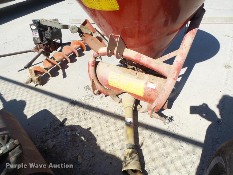 image for item CC9403 2005 Cosmo 500 fertilizer spreader