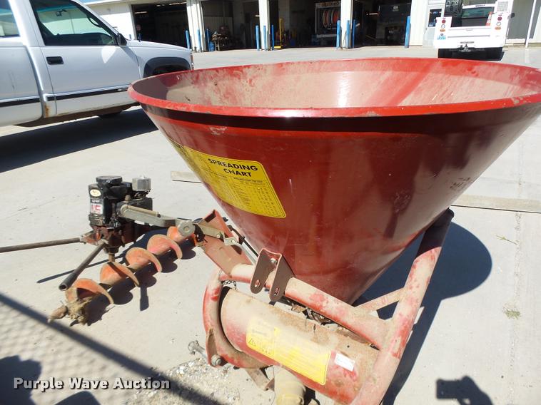 image for item CC9403 2005 Cosmo 500 fertilizer spreader