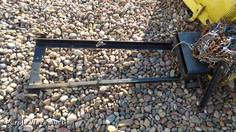 image for item DA2906 John Deere 345 lawn mower