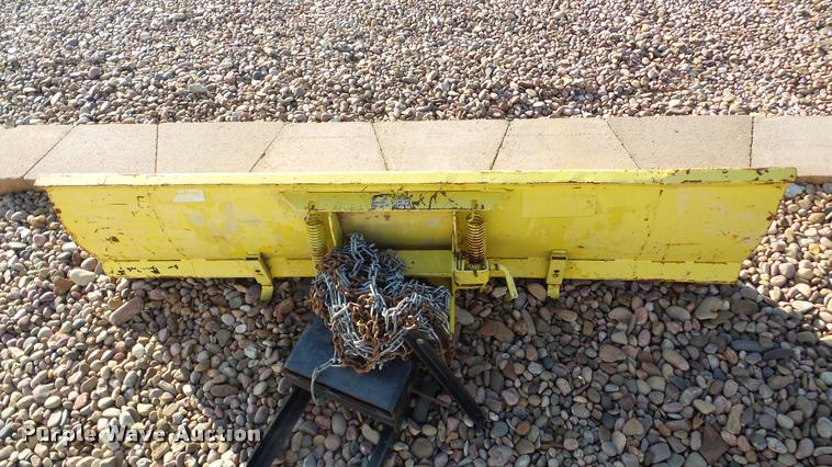 image for item DA2906 John Deere 345 lawn mower