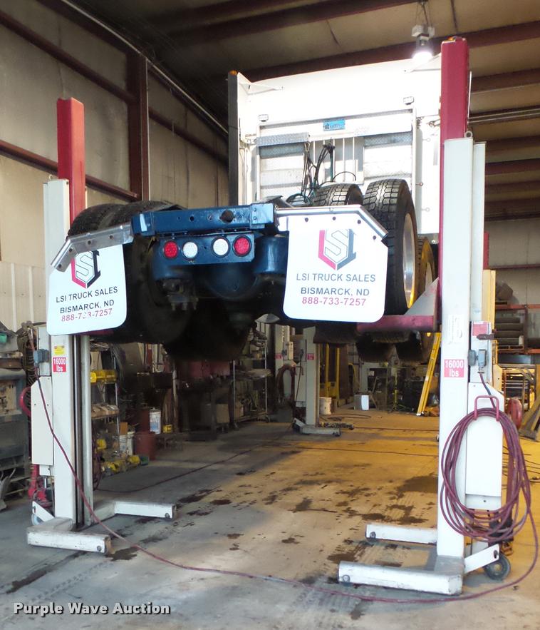 image for item DA2913 Stertil Koni ST-1072 truck lift