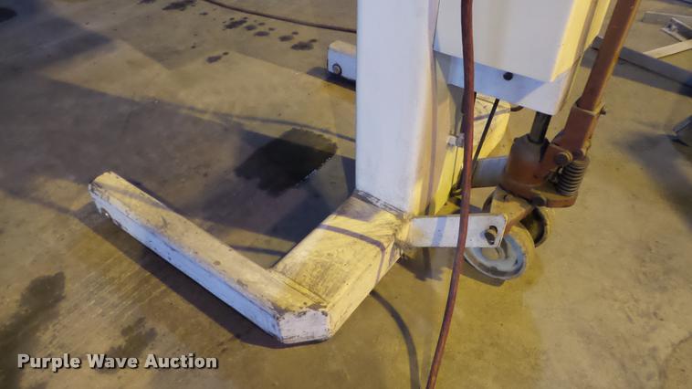 image for item DA2913 Stertil Koni ST-1072 truck lift