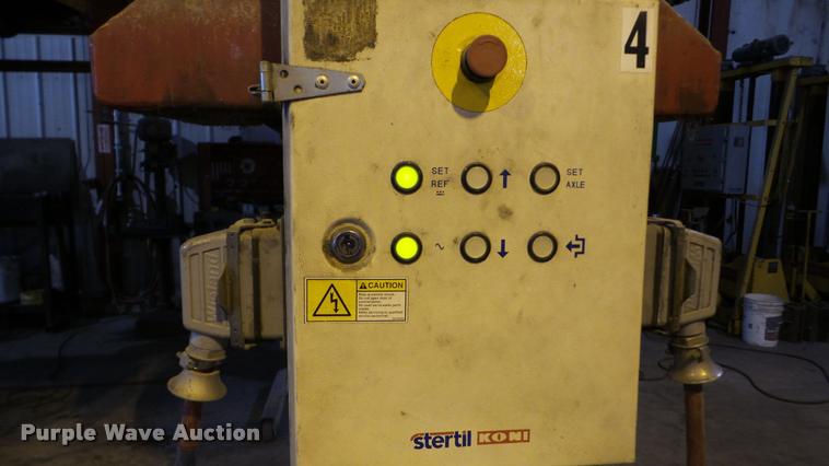 image for item DA2913 Stertil Koni ST-1072 truck lift