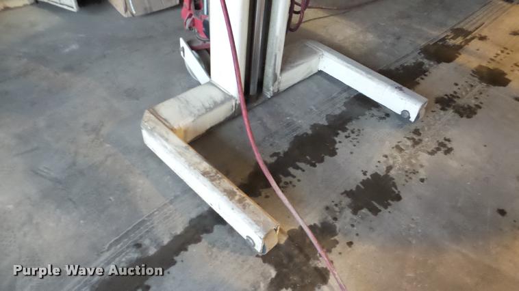 image for item DA2913 Stertil Koni ST-1072 truck lift