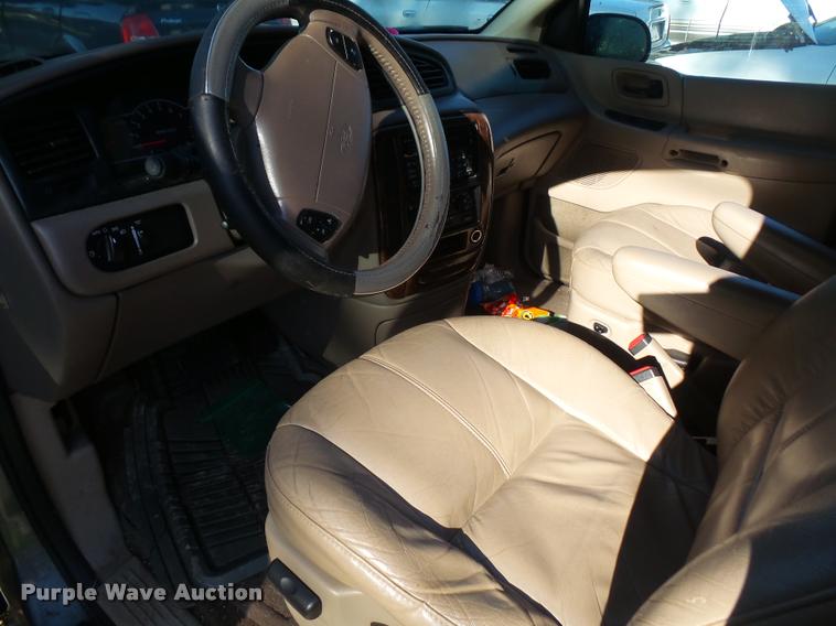 image for item DA3949 2000 Ford Windstar van