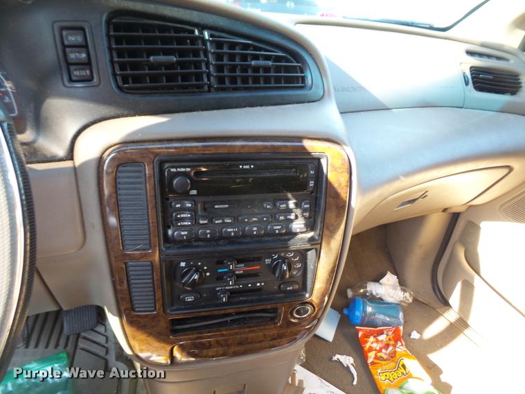 image for item DA3949 2000 Ford Windstar van