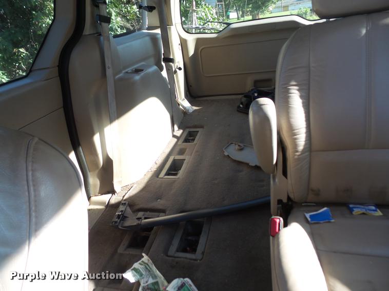 image for item DA3949 2000 Ford Windstar van