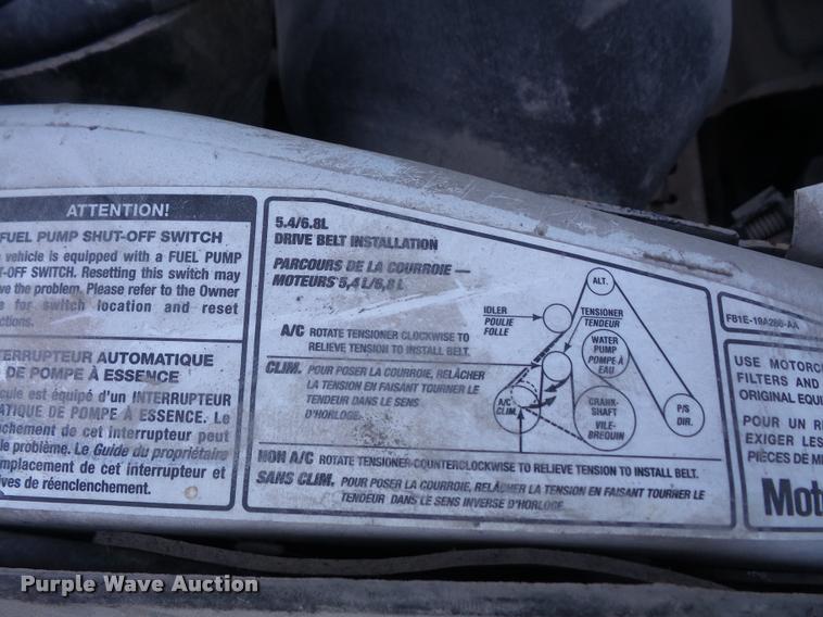 image for item DA3956 2002 Ford F350 Super Duty pickup truck cab and chassis