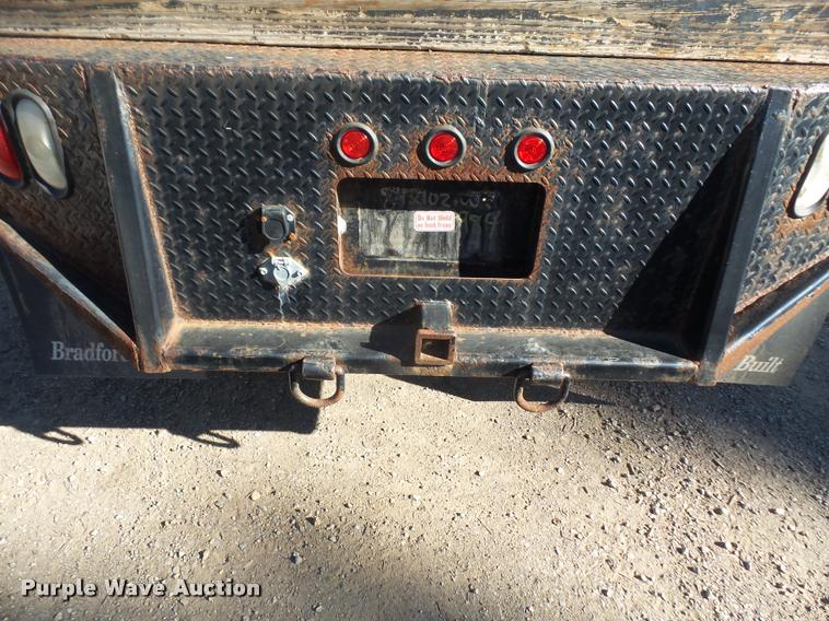 image for item DA3995 1997 Ford F350 pickup truck