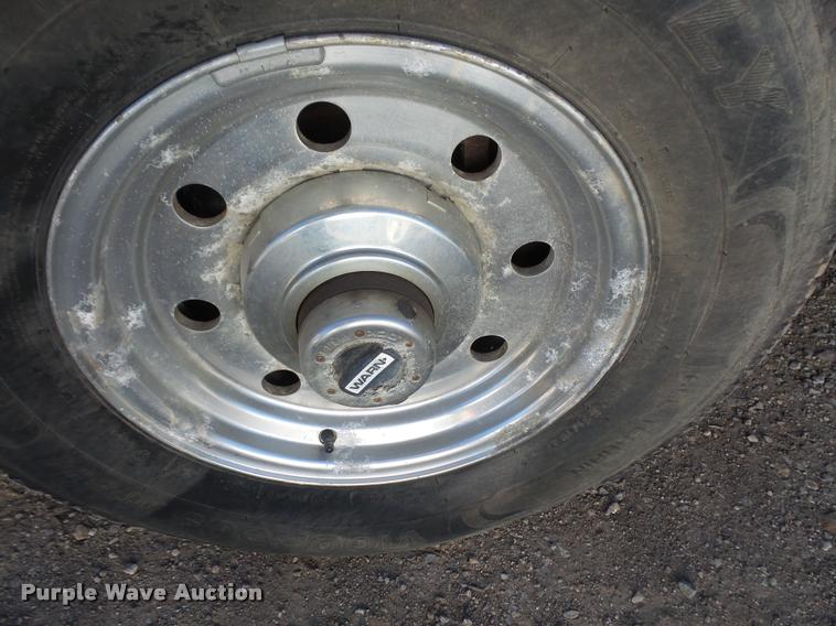 image for item DA3995 1997 Ford F350 pickup truck