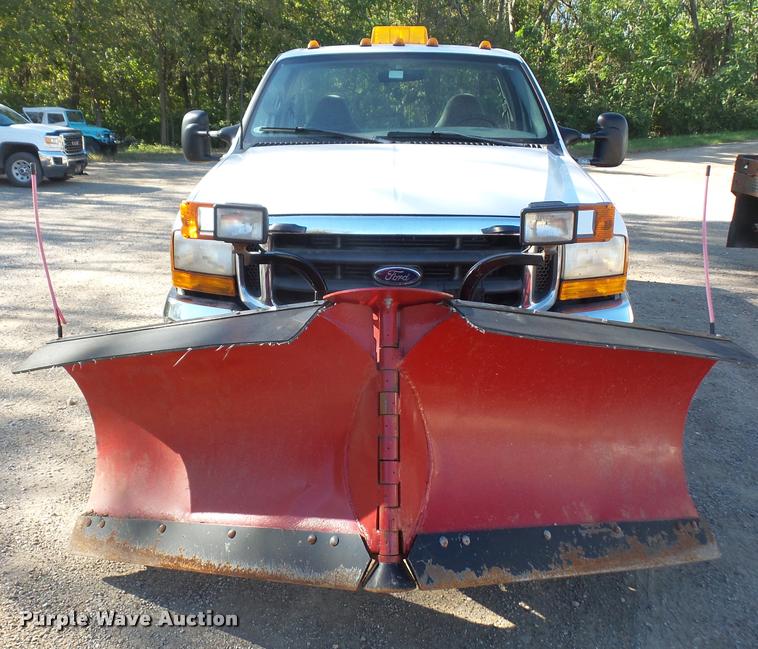 image for item DA3996 2000 Ford F350 Super Duty pickup truck