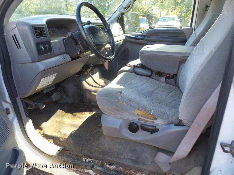 image for item DA3996 2000 Ford F350 Super Duty pickup truck