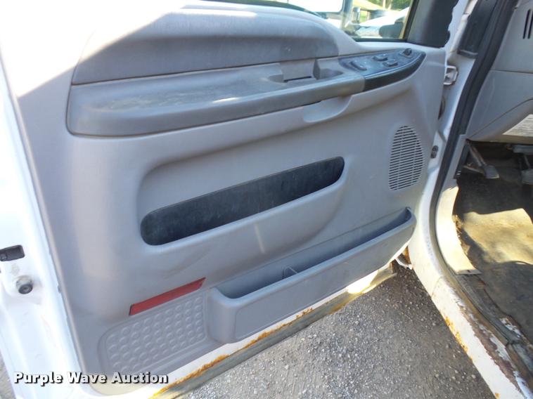 image for item DA3996 2000 Ford F350 Super Duty pickup truck