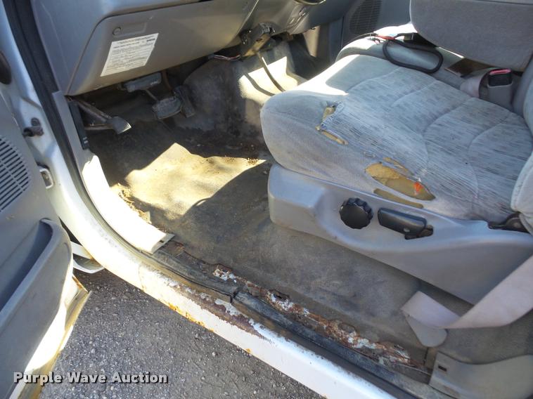 image for item DA3996 2000 Ford F350 Super Duty pickup truck