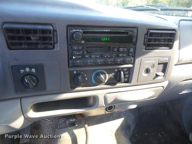 image for item DA3996 2000 Ford F350 Super Duty pickup truck