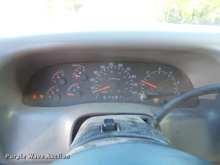 image for item DA3996 2000 Ford F350 Super Duty pickup truck