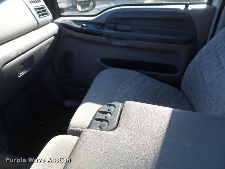 image for item DA3996 2000 Ford F350 Super Duty pickup truck