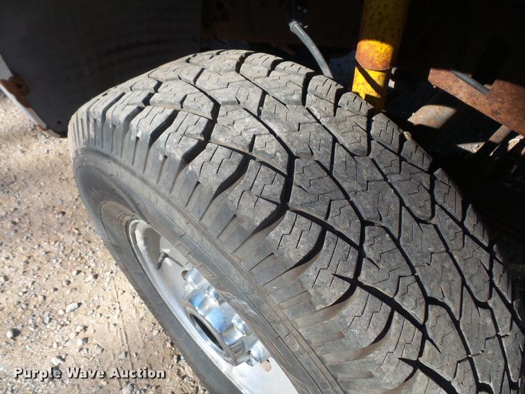 image for item DA3996 2000 Ford F350 Super Duty pickup truck