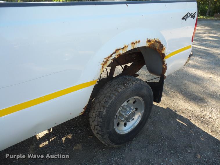 image for item DA3996 2000 Ford F350 Super Duty pickup truck