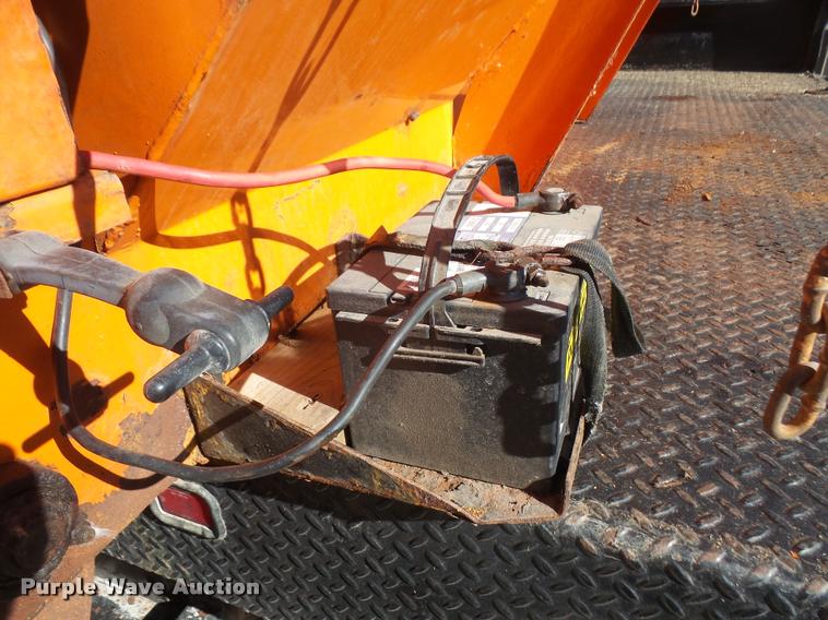 image for item DA3999 Henderson 8XMILD spreader