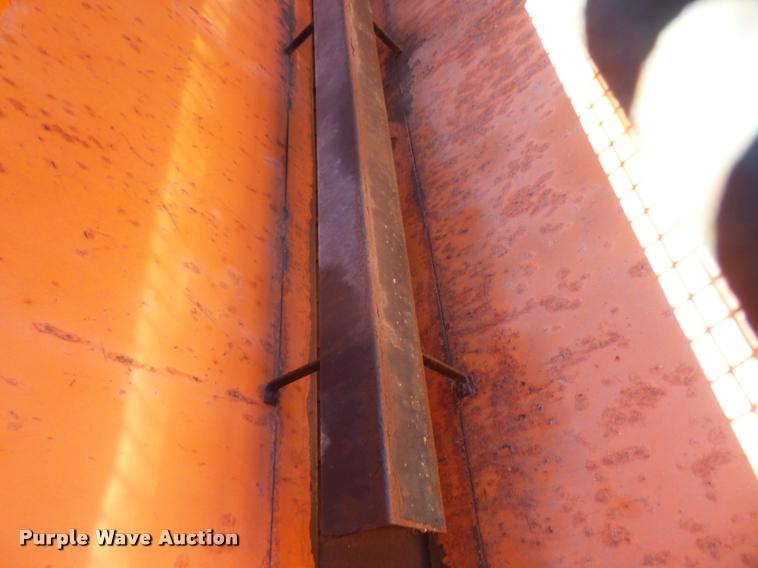 image for item DA3999 Henderson 8XMILD spreader