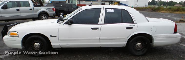 image for item DA8864 2002 Ford Crown Victoria Police Interceptor