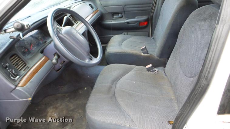 image for item DA8864 2002 Ford Crown Victoria Police Interceptor