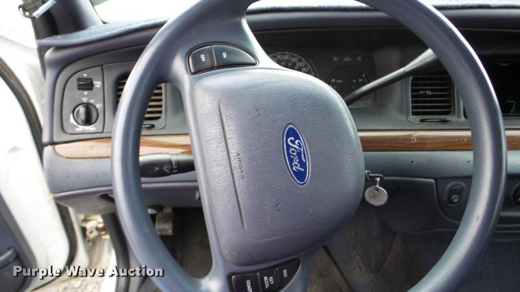 image for item DA8864 2002 Ford Crown Victoria Police Interceptor