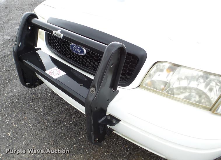 image for item DA8864 2002 Ford Crown Victoria Police Interceptor