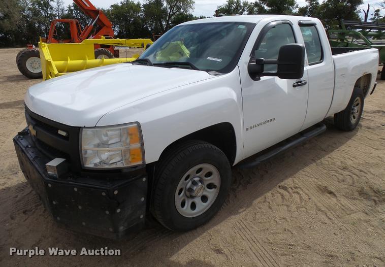 image for item DA9919 2008 Chevrolet Silverado 1500 Ext. Cab pickup truck