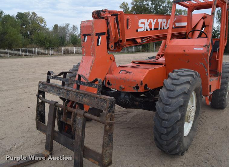 image for item DA9921 JLG Sky Trak B8400 telehandler
