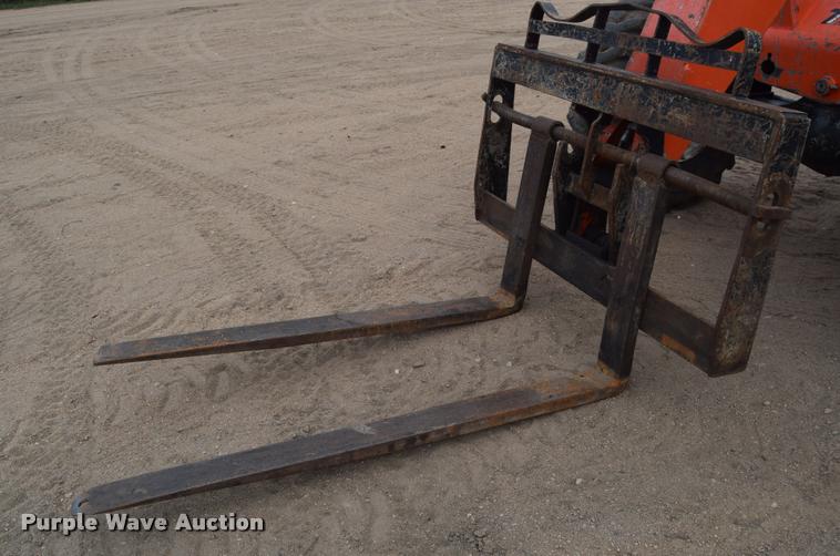 image for item DA9921 JLG Sky Trak B8400 telehandler