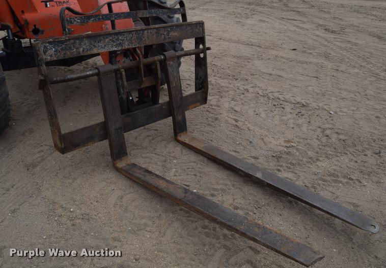 image for item DA9921 JLG Sky Trak B8400 telehandler