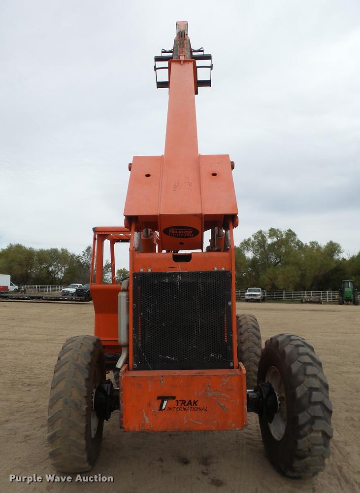 image for item DA9921 JLG Sky Trak B8400 telehandler