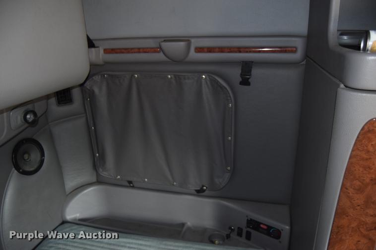 image for item DA9922 2007 Peterbilt 387 semi truck