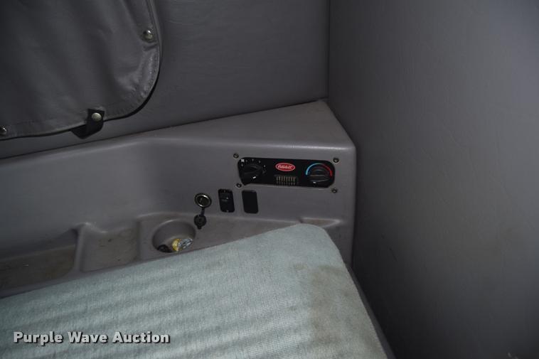 image for item DA9922 2007 Peterbilt 387 semi truck