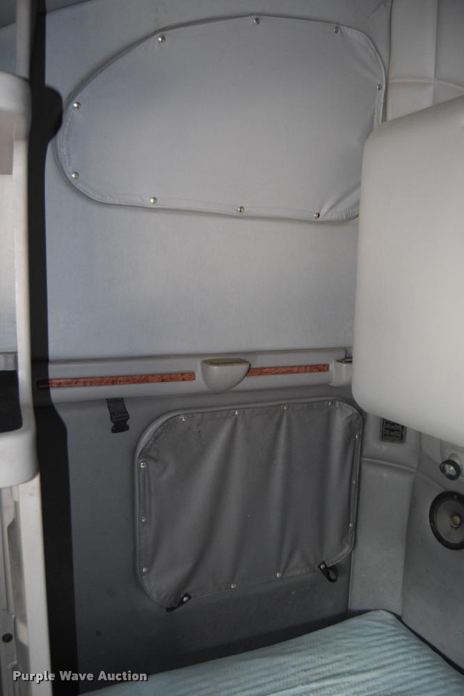 image for item DA9922 2007 Peterbilt 387 semi truck