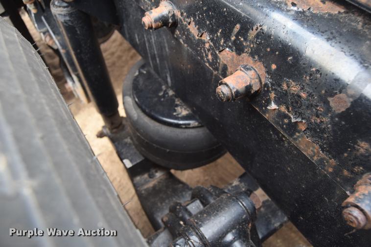 image for item DA9922 2007 Peterbilt 387 semi truck