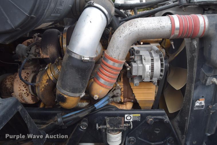 image for item DA9922 2007 Peterbilt 387 semi truck