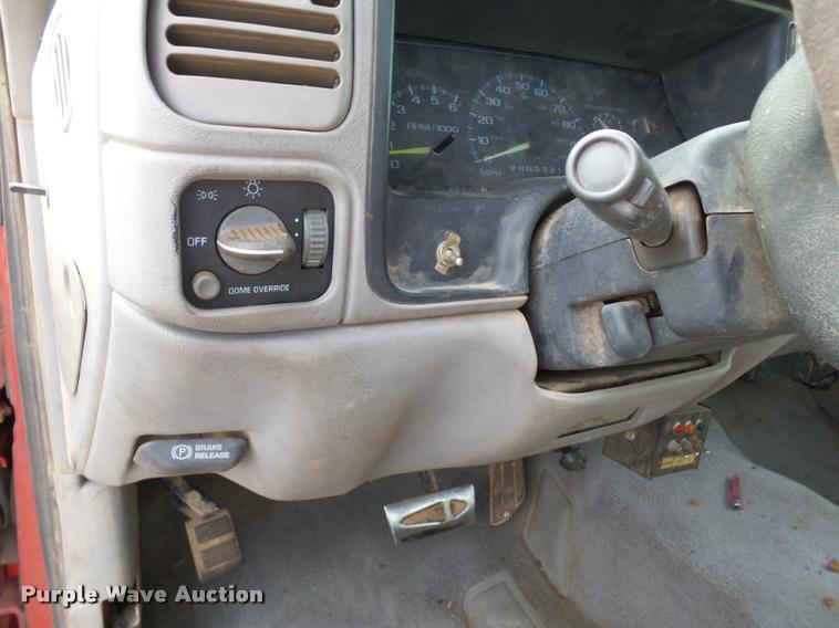 image for item DB4542 1998 GMC Sierra 3500HD SLE rollback truck