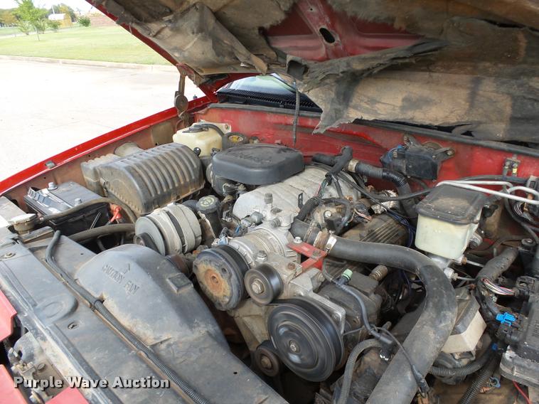 image for item DB4542 1998 GMC Sierra 3500HD SLE rollback truck