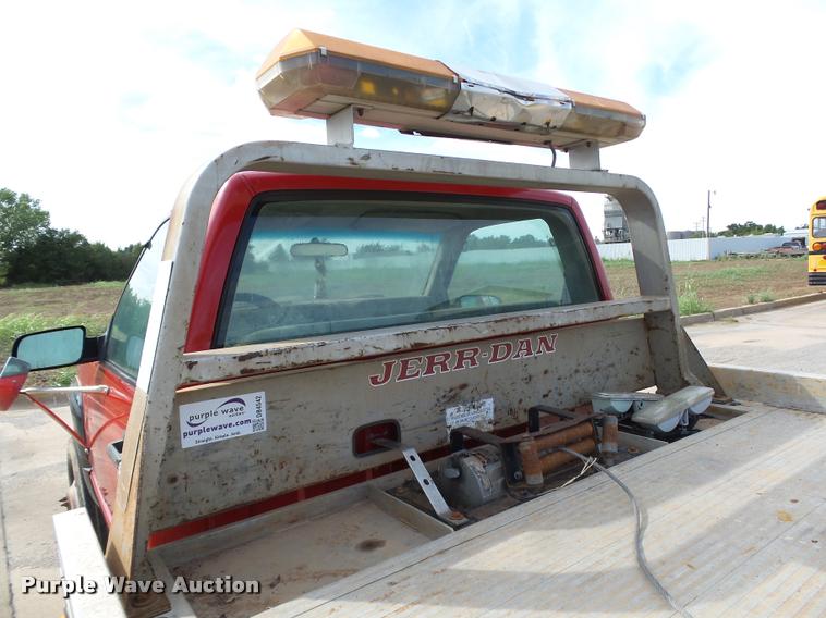 image for item DB4542 1998 GMC Sierra 3500HD SLE rollback truck