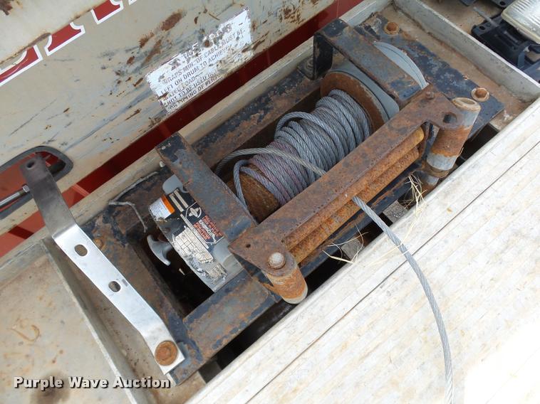 image for item DB4542 1998 GMC Sierra 3500HD SLE rollback truck