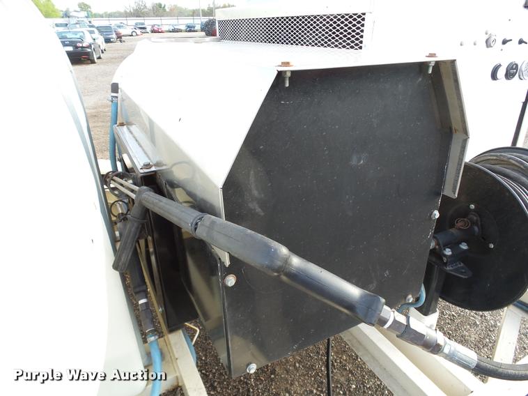 image for item DB4544 2006 Hydro-Engineering GHO-Series 5/3000GNOTT/M pressure washer trailer